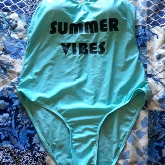 One piece bathing suit - Picture 5 of 6